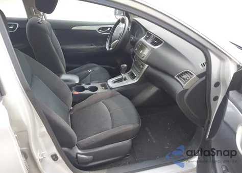 2014 Nissan Sentra Sr z USA, uszkodzony, nr VIN 3N1AB7AP2EY304739
